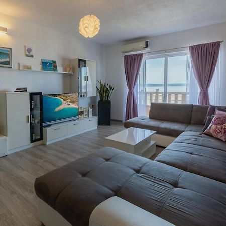 Apartment Dany - Free Beach Parking Makarska Eksteriør billede