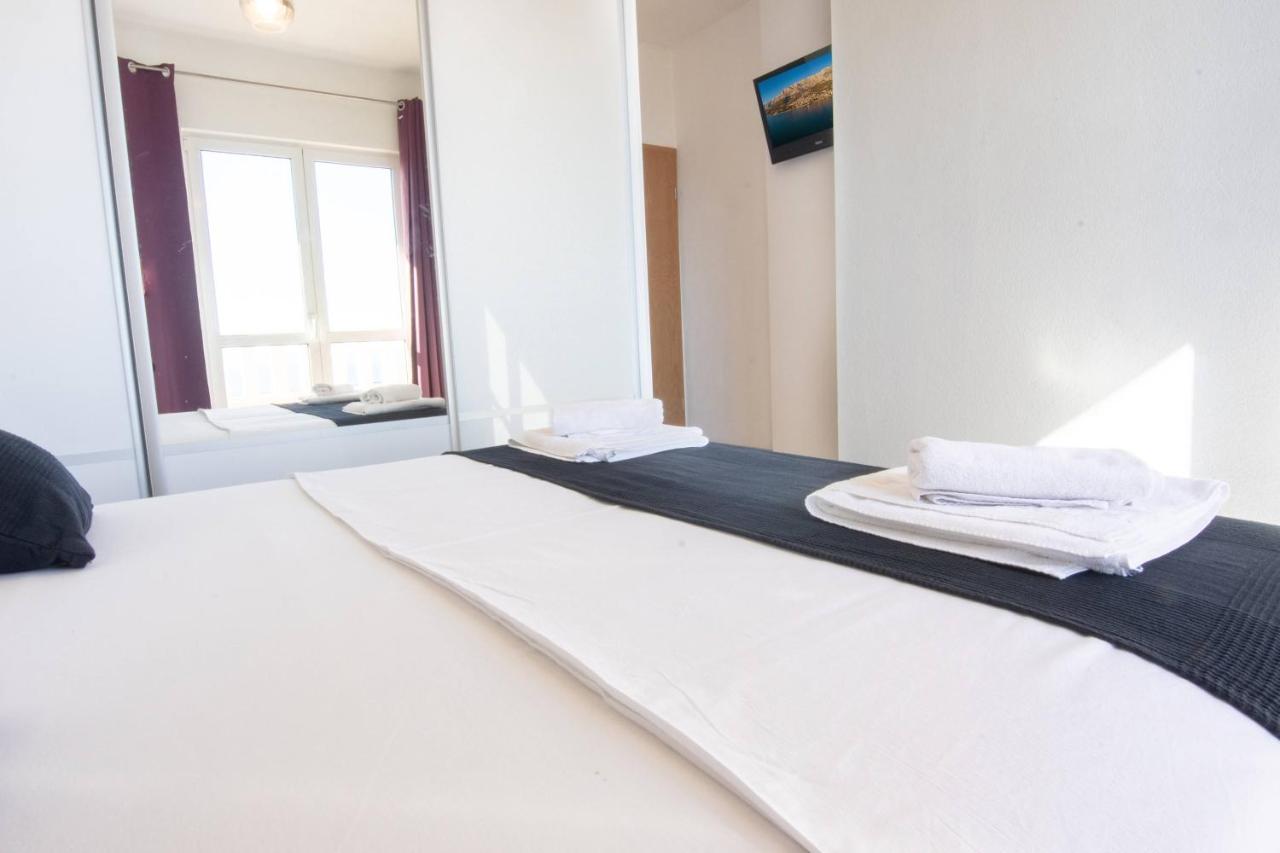 Apartment Dany - Free Beach Parking Makarska Eksteriør billede