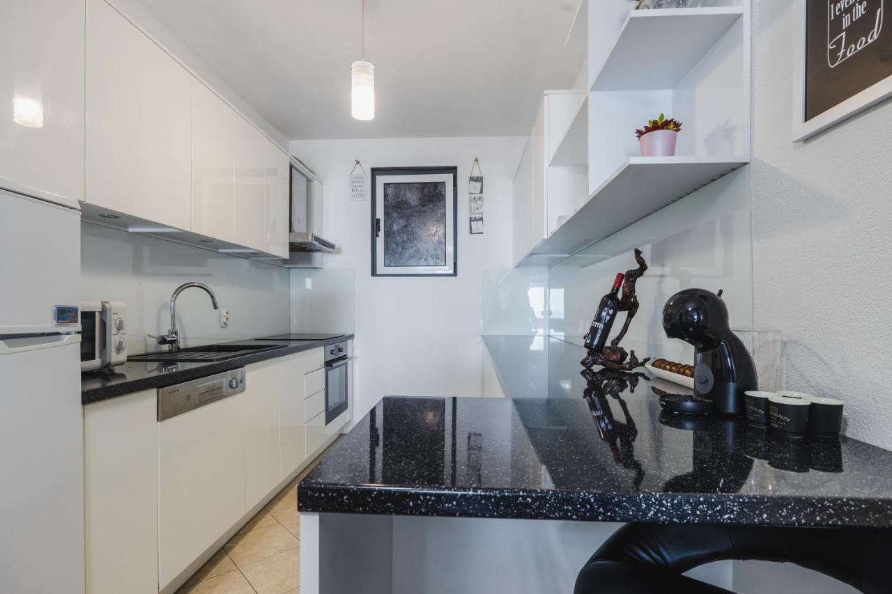 Apartment Dany - Free Beach Parking Makarska Eksteriør billede